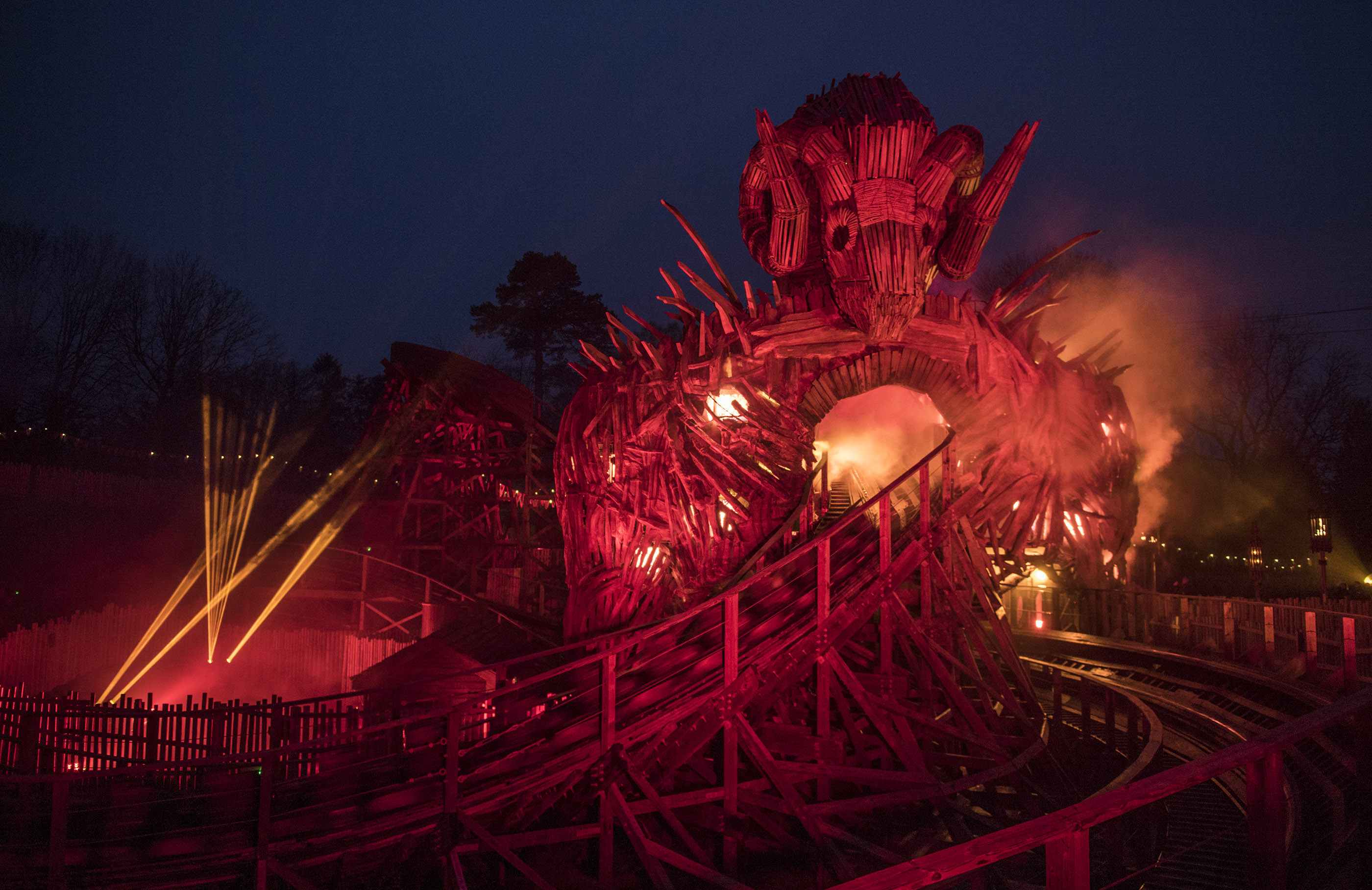 Wicker Man ride at night
